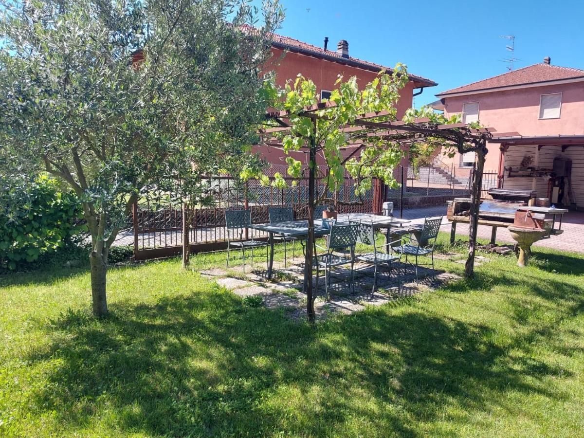 Bnbook Casa Dei Peschi - Lago Di Monate Cadrezzate Екстер'єр фото